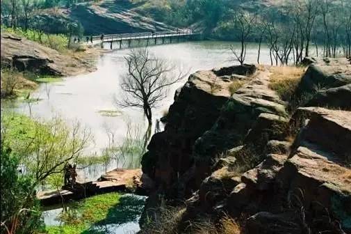 马陵山是国家4a级风景名胜区,整个山体连绵起伏,重峦叠嶂,蕴幽藏丽