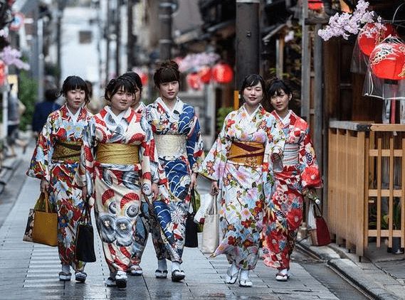 连日本风情街开业引争议 很多大城市内都可以看到日本