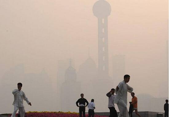 上海热线新闻频道-- 重污染天持续一周 每十万幼儿死亡数增11人
