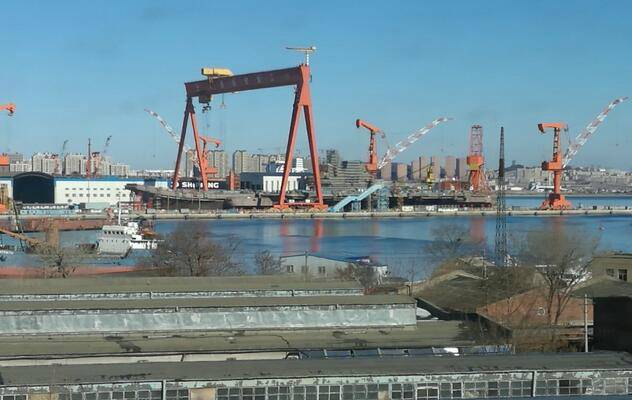 上海热线新闻频道--中国首艘国产航母山东舰建