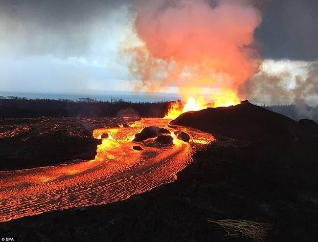火山喷出宝石雨 这些橄榄石被称做基拉韦厄小
