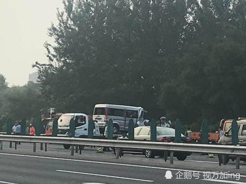 北京五环突发车祸5人当场死亡 事故正在进一步调查