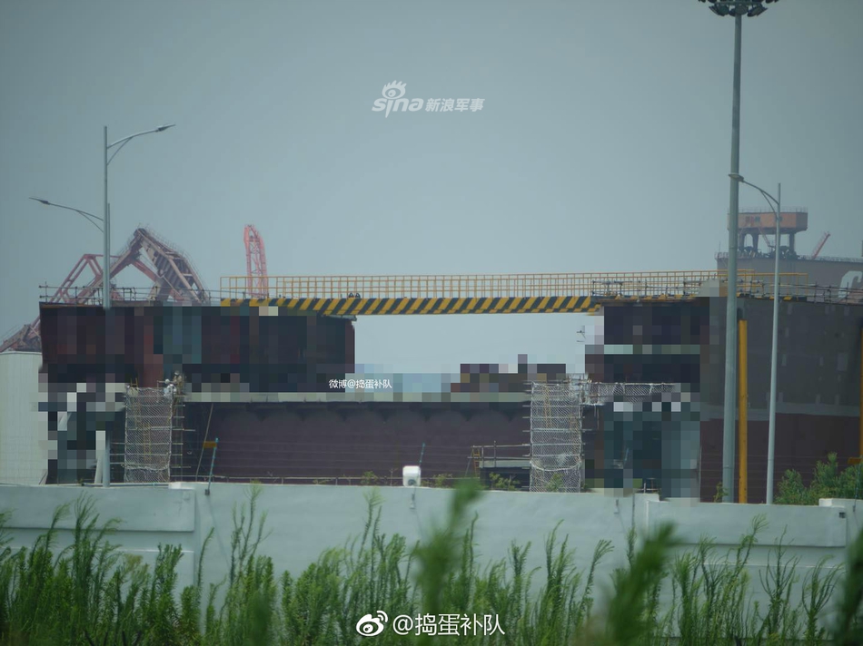 常规动力电弹?疑似中国003航母分段近景高清