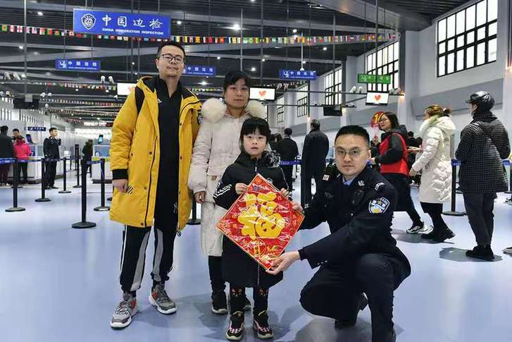 “鼓浪屿”号首靠舟山国际邮轮港，开启国内多点挂靠航线（最新发布）