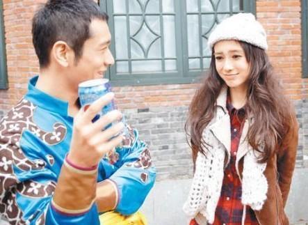 曝黄晓明李菲儿互动对话镜头被删 网友:两口子合伙欺负前任