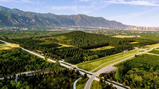 秦始皇陵外景.张天柱供图