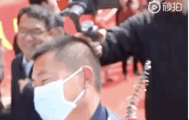 「盗窃」严惩不贷！扒手扒窃援鄂医疗队医护人员，网友：没人性、太缺德