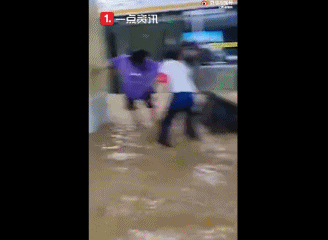 IV|挺住！郑州！千年一遇特大暴雨，洪灾已造成郑州市区12人死亡