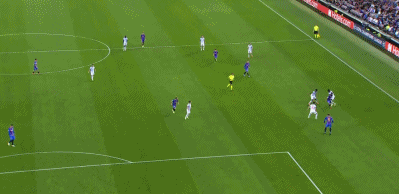 首轮比赛|巴萨全场竟0射正！欧冠：拜仁3-0巴萨，莱万梅开二度