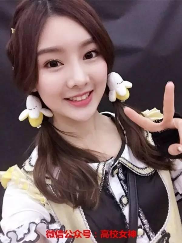 上海戏剧学院16级新生美女如云，清纯如初恋，证件照美哭了！