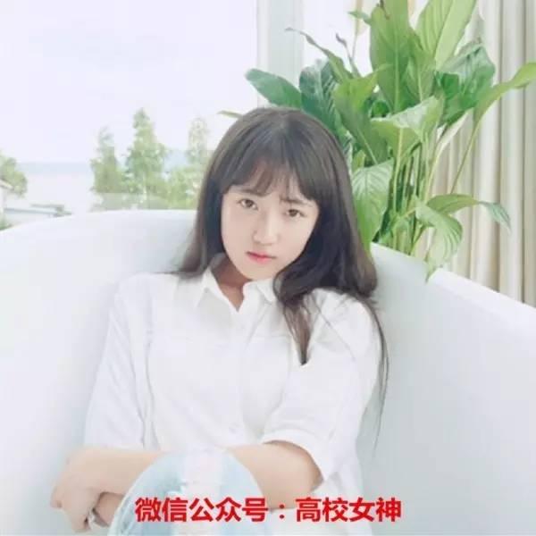 上海戏剧学院16级新生美女如云，清纯如初恋，证件照美哭了！