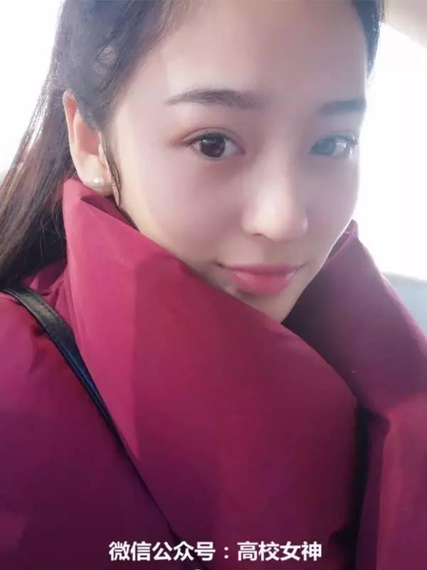 上海戏剧学院16级新生美女如云，清纯如初恋，证件照美哭了！