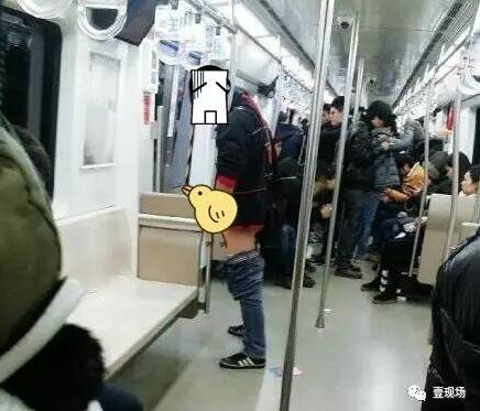 “刚刚6号线有人喝多了，直接在地铁里小便流了一地……”昨晚，北京地铁6号线内发生了惊人一幕。