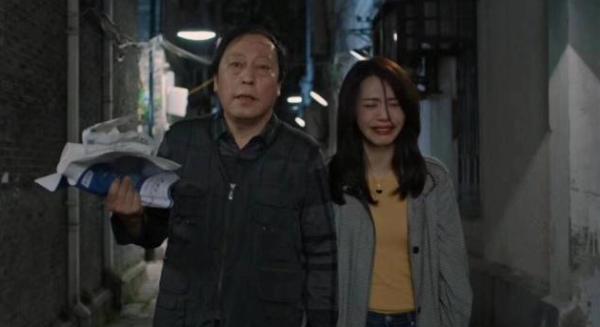晚上有人敲门人口普查_当幸福来敲门(3)