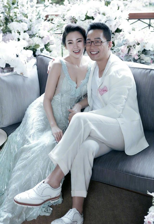 袁巴元否认新恋情 手撕张雨绮新男友骗财 网友：戏精消停点！