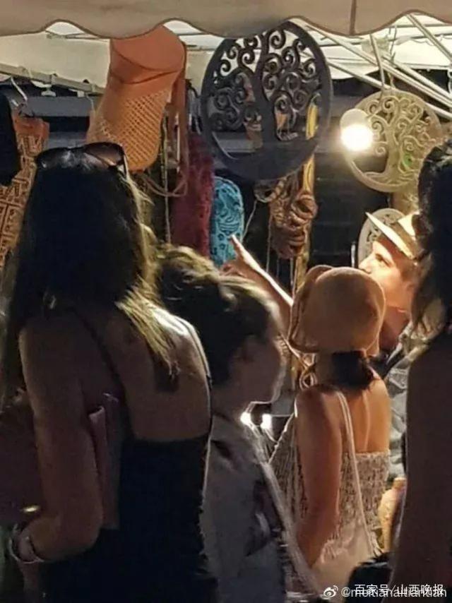 宋仲基离婚后近照 头戴“绿”帽子意有所指？