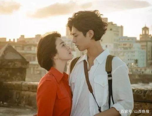 宋仲基离婚后近照 头戴“绿”帽子意有所指？