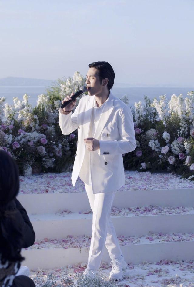 长长的肥皂剧终于完结了！向佐郭碧婷婚礼终曝光