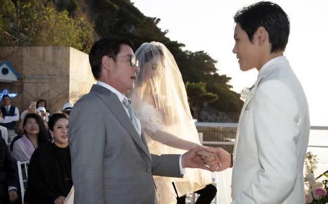长长的肥皂剧终于完结了！向佐郭碧婷婚礼终曝光