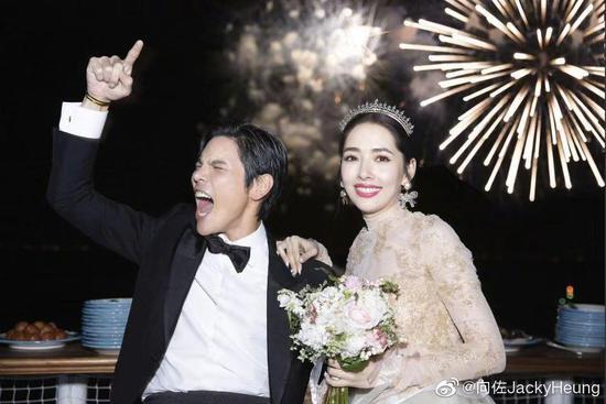 长长的肥皂剧终于完结了！向佐郭碧婷婚礼终曝光