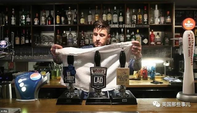 [Croydon]动真格！英国关闭餐厅酒吧 大街上人没了，超市门前全是人...
