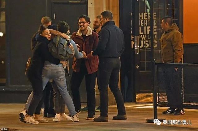 [Croydon]动真格！英国关闭餐厅酒吧 大街上人没了，超市门前全是人...