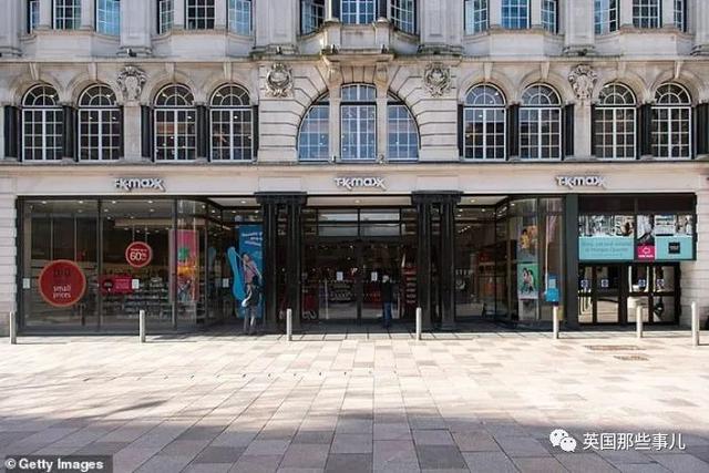 [Croydon]动真格！英国关闭餐厅酒吧 大街上人没了，超市门前全是人...