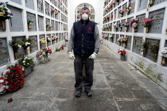 确诊病例■全球确诊超34万 西班牙疫情彻底爆发 溜冰场被改停尸房