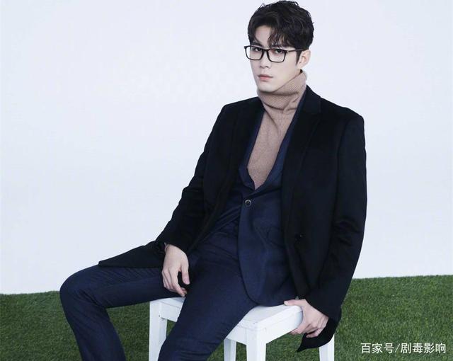 『郭敬明』吃瓜吃到自己！受打击想烧专辑，郭敬明调侃陈学冬