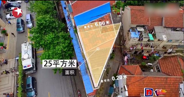 「攀岩」28岁女剩斗士与父母睡一床，晾衣像攀岩，25m2被他爆改成小别墅