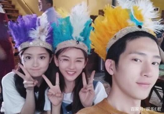 小太妹■喝多了?宋祖儿疑醉酒踢人像“太妹”,当事人称只是打招呼