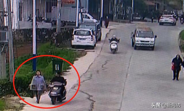 恶心:恶心!骑着摩托车,专门上街找女性吐口水…“有病”吗?