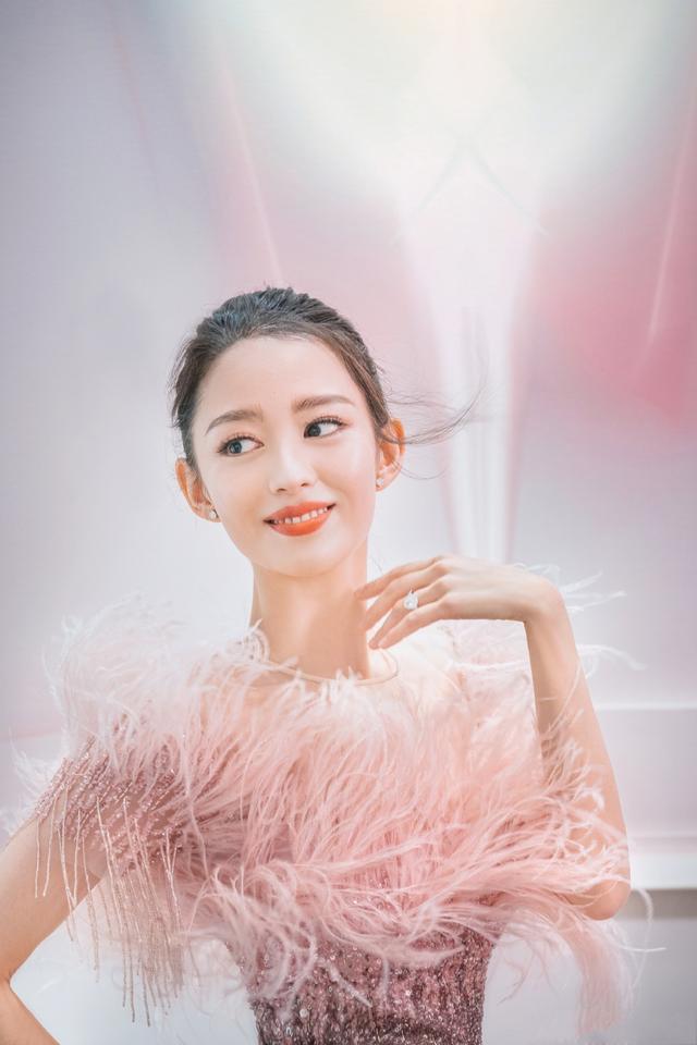 『合约秀』撒了一波狗粮！郎朗吉娜甜蜜合约曝光，还用德文标注甲方乙方