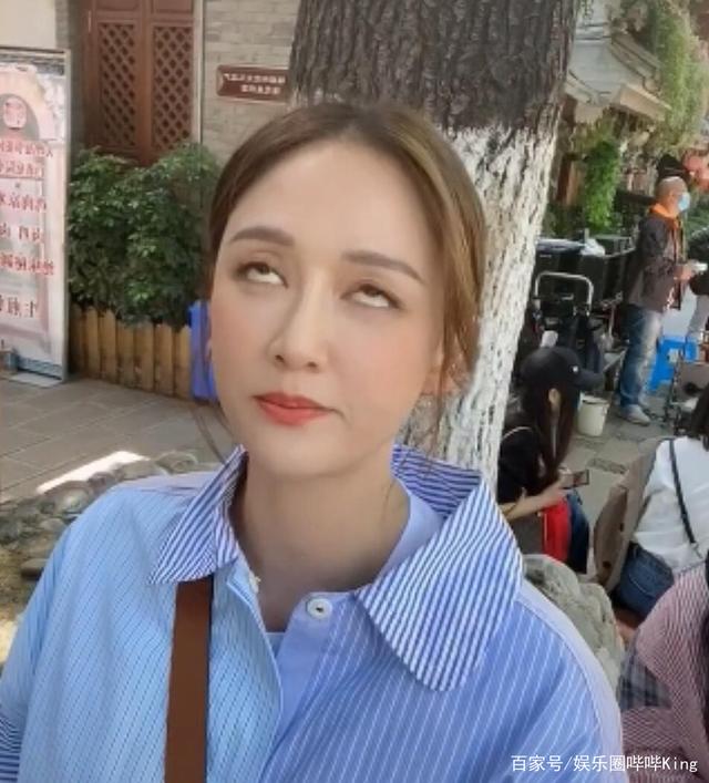 「怀孕」造型师的锅？蛋黄色毛衣的错？陈乔恩否认怀孕：那天穿多了