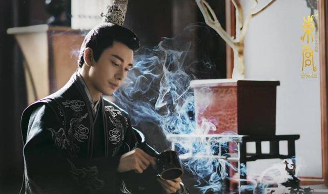 飞天奖■网剧可参评飞天奖 《锦衣之下》成黑马 《陈情令》却无缘入选