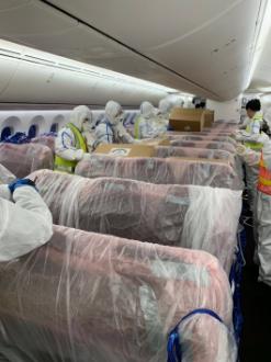 「确诊病例」全球确诊逾231万 日本疫情扩大之势凸显 印度再现群体感染