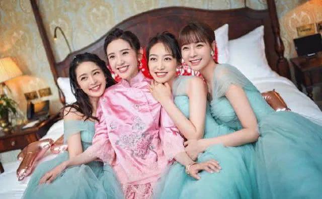 『张若昀』李沁挽张若昀上热搜 故意炒作还是为张大奕挡刀？