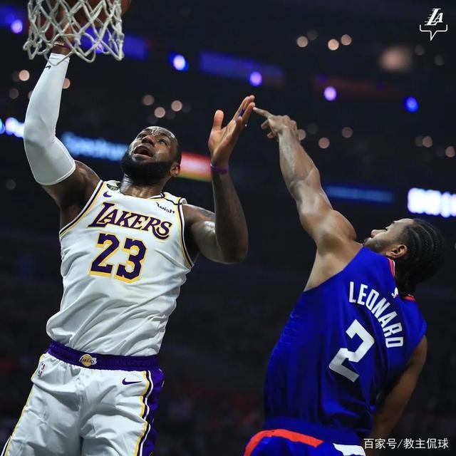 『球员工会』NBA球员降薪 联盟损失将超10亿美金 肖华：NBA收入已降到0！