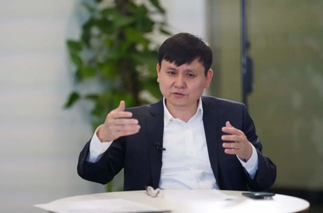 #打疫苗#新冠疫苗何时上市？是不是人人都要打？张文宏回应