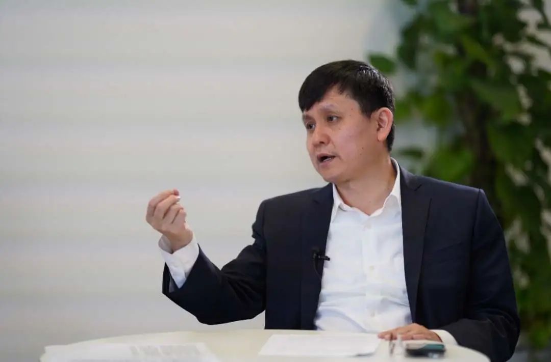 #打疫苗#新冠疫苗何时上市？是不是人人都要打？张文宏回应