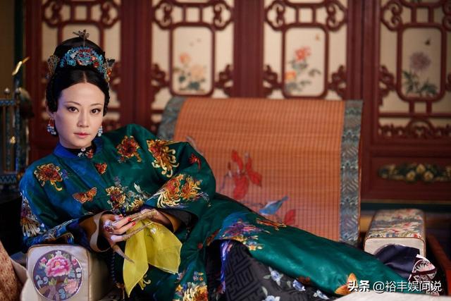 『秘密结婚』谭卓疑似隐婚生子 一家三口首度同框画面温馨