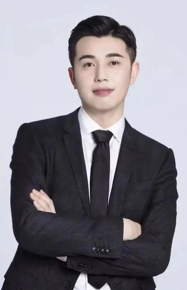 直播:“琦有此理”要变成“鹏程万李”了?李佳琦小助理转幕后做合伙人