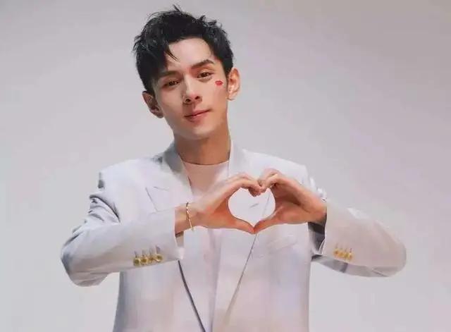 直播:“琦有此理”要变成“鹏程万李”了?李佳琦小助理转幕后做合伙人