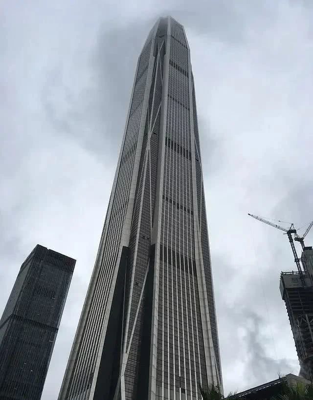 【超排】为加强城市与建筑风貌管理，住建部和国家发改委：各地一般不得新建500米以上建筑