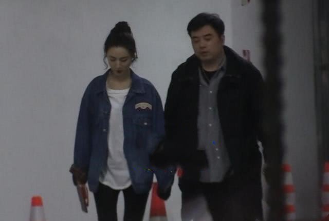 董海峰：薇娅千万豪宅曝光，老公开610万的劳斯莱斯
