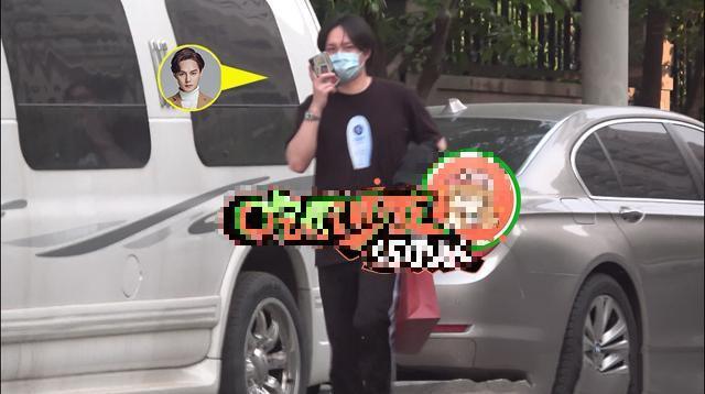 [蒋梦婕]好事将近？尹正被拍到带礼品前往蒋梦婕家，离官宣不远了？