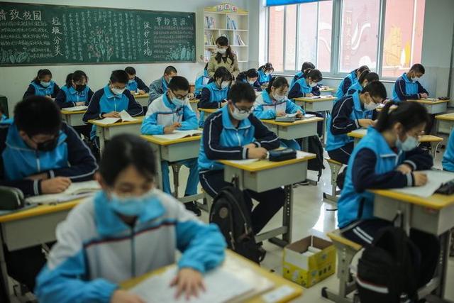 复课：31省明确返校时间 复课学生超过1亿 家长很发愁
