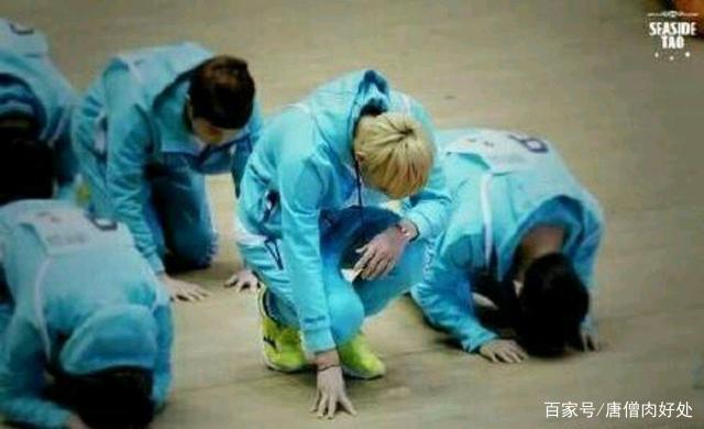 #特朗普#黄子韬转发央视新闻吐槽特朗普：你为什么要问中国