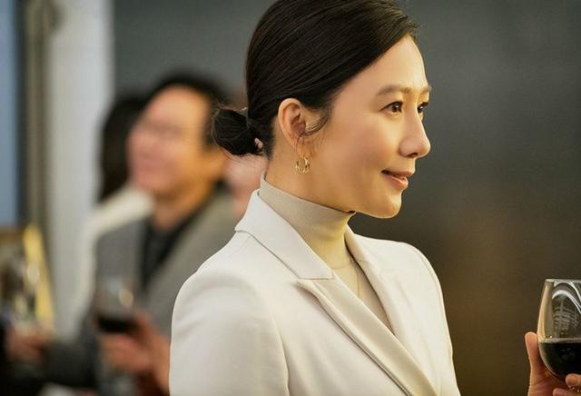 『吐槽』毁三观？《夫妻的世界》大结局引争议，再破收视纪录