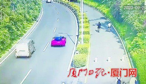 车上掉下10多万元大钻戒 拾到者:这是摄影道具吧?